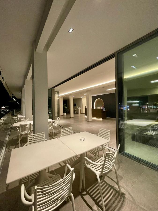Hotel Cristallo Senigallia Esterno foto