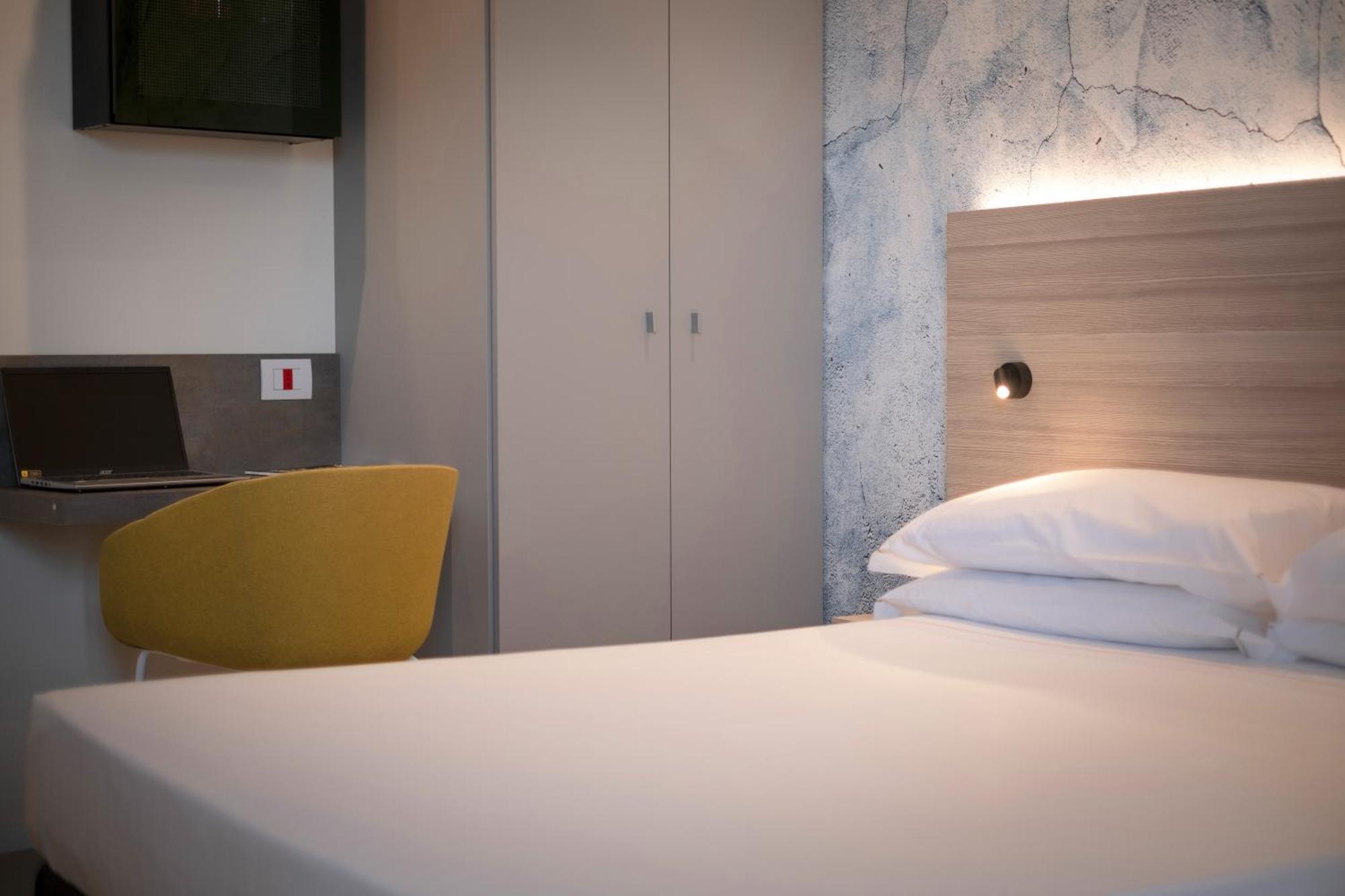 Hotel Cristallo Senigallia Esterno foto