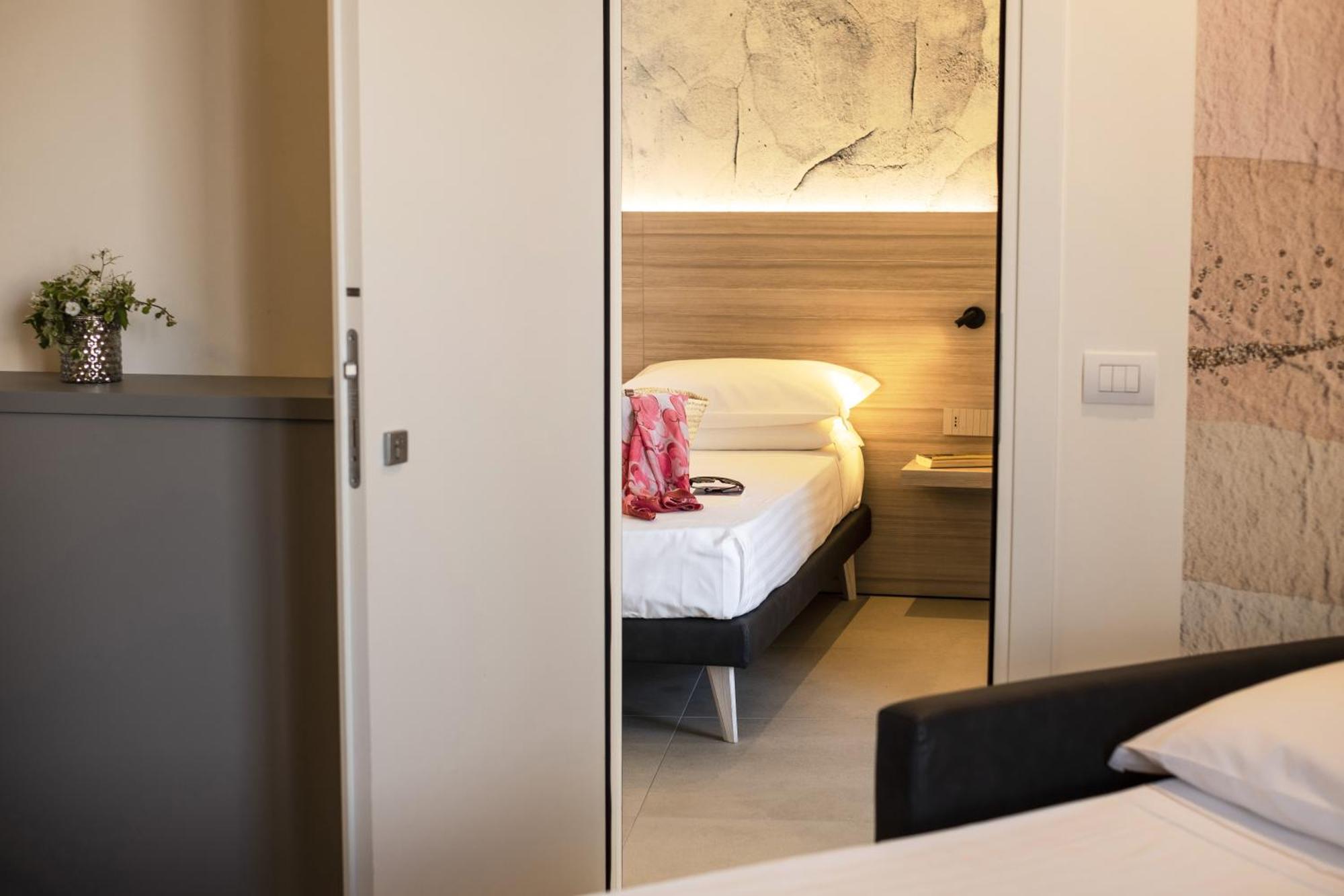 Hotel Cristallo Senigallia Esterno foto